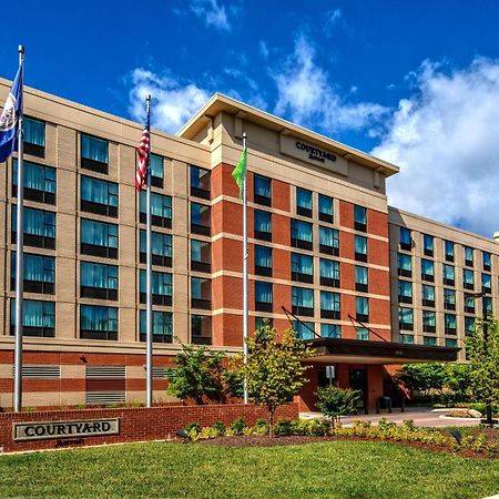 คอร์ตยาร์ด ดัลเลส แอร์พอร์ต เฮิร์นดอน Hotel ภายนอก รูปภาพ