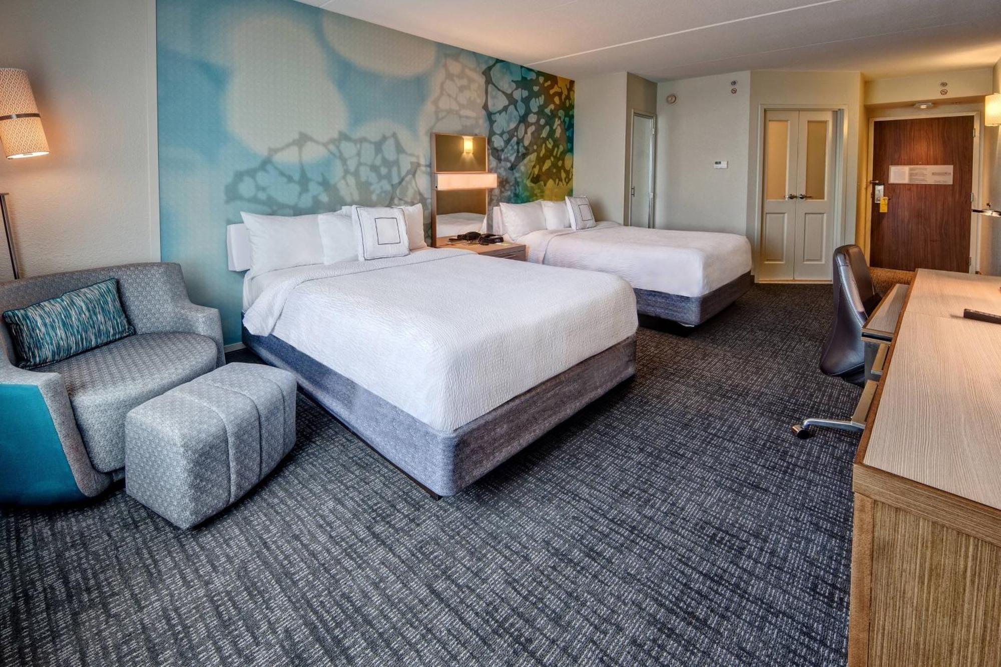 คอร์ตยาร์ด ดัลเลส แอร์พอร์ต เฮิร์นดอน Hotel ภายนอก รูปภาพ