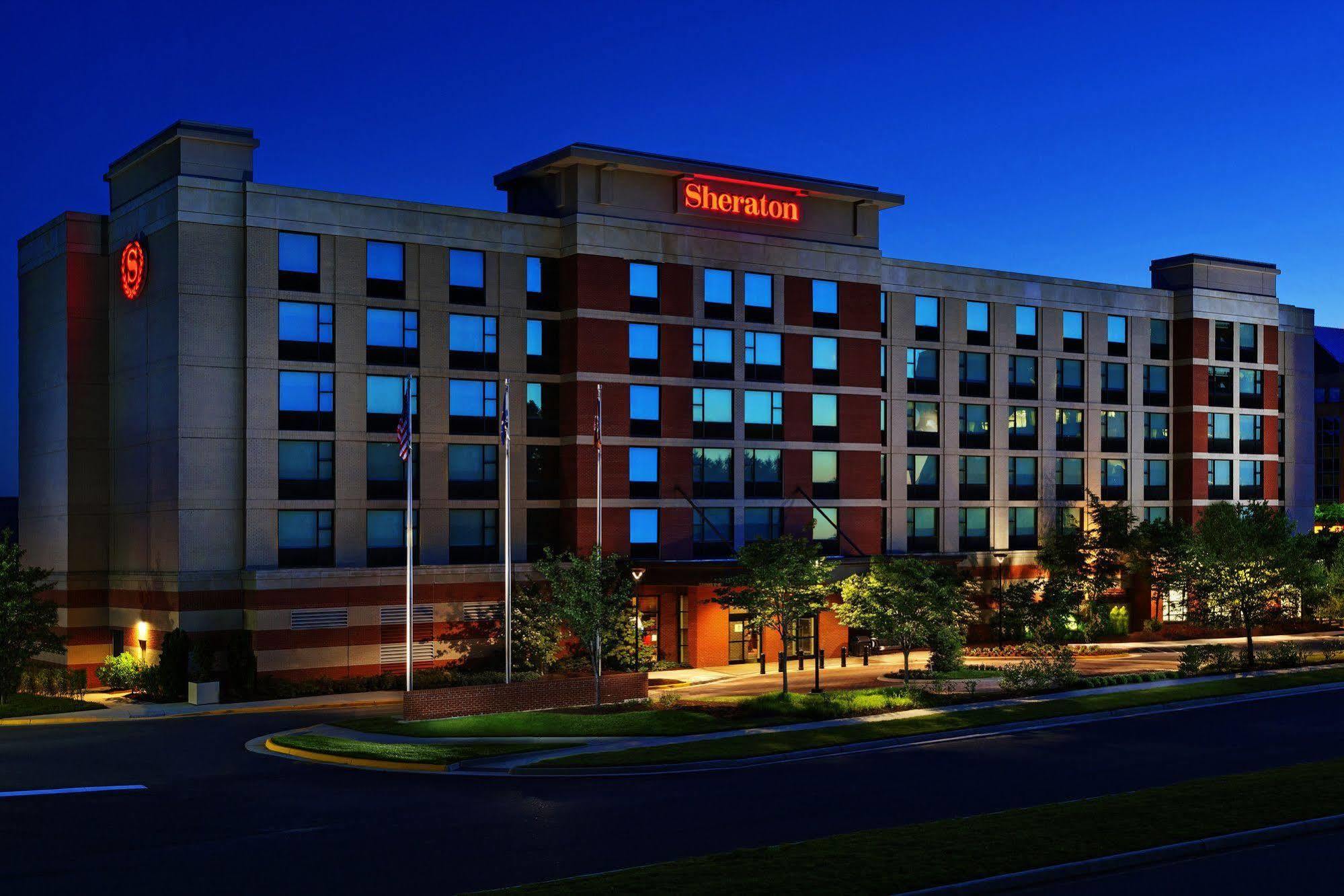 คอร์ตยาร์ด ดัลเลส แอร์พอร์ต เฮิร์นดอน Hotel ภายนอก รูปภาพ
