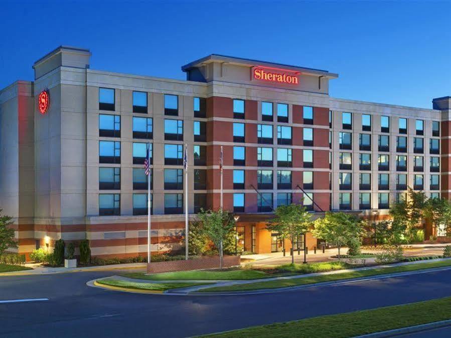 คอร์ตยาร์ด ดัลเลส แอร์พอร์ต เฮิร์นดอน Hotel ภายนอก รูปภาพ