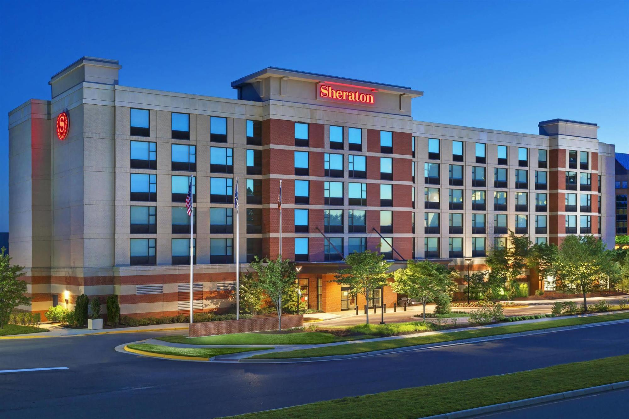 คอร์ตยาร์ด ดัลเลส แอร์พอร์ต เฮิร์นดอน Hotel ภายนอก รูปภาพ