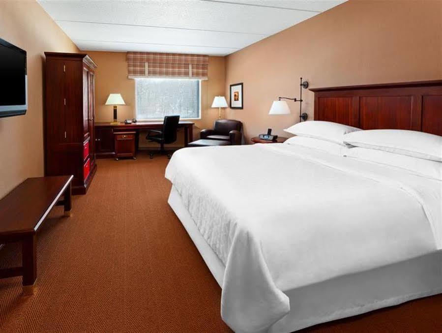 คอร์ตยาร์ด ดัลเลส แอร์พอร์ต เฮิร์นดอน Hotel ภายนอก รูปภาพ